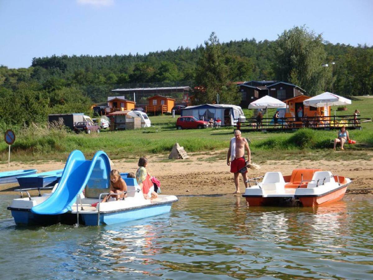 Mobilheim Chalet - Vyrovicka Prehrada Otel Vyrovice Dış mekan fotoğraf