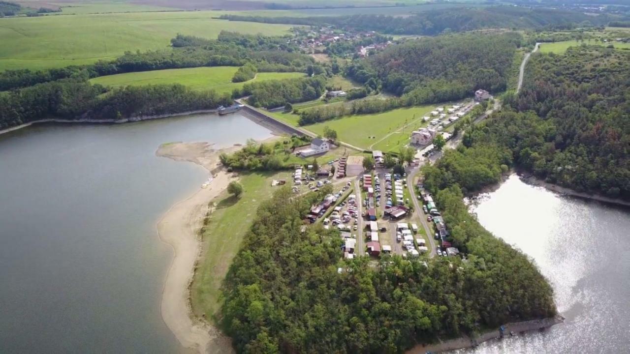 Mobilheim Chalet - Vyrovicka Prehrada Vyrovice Dış mekan fotoğraf